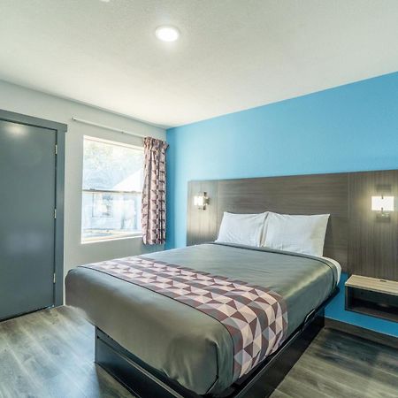 Royal Inn By Oyo Stephenville Esterno foto