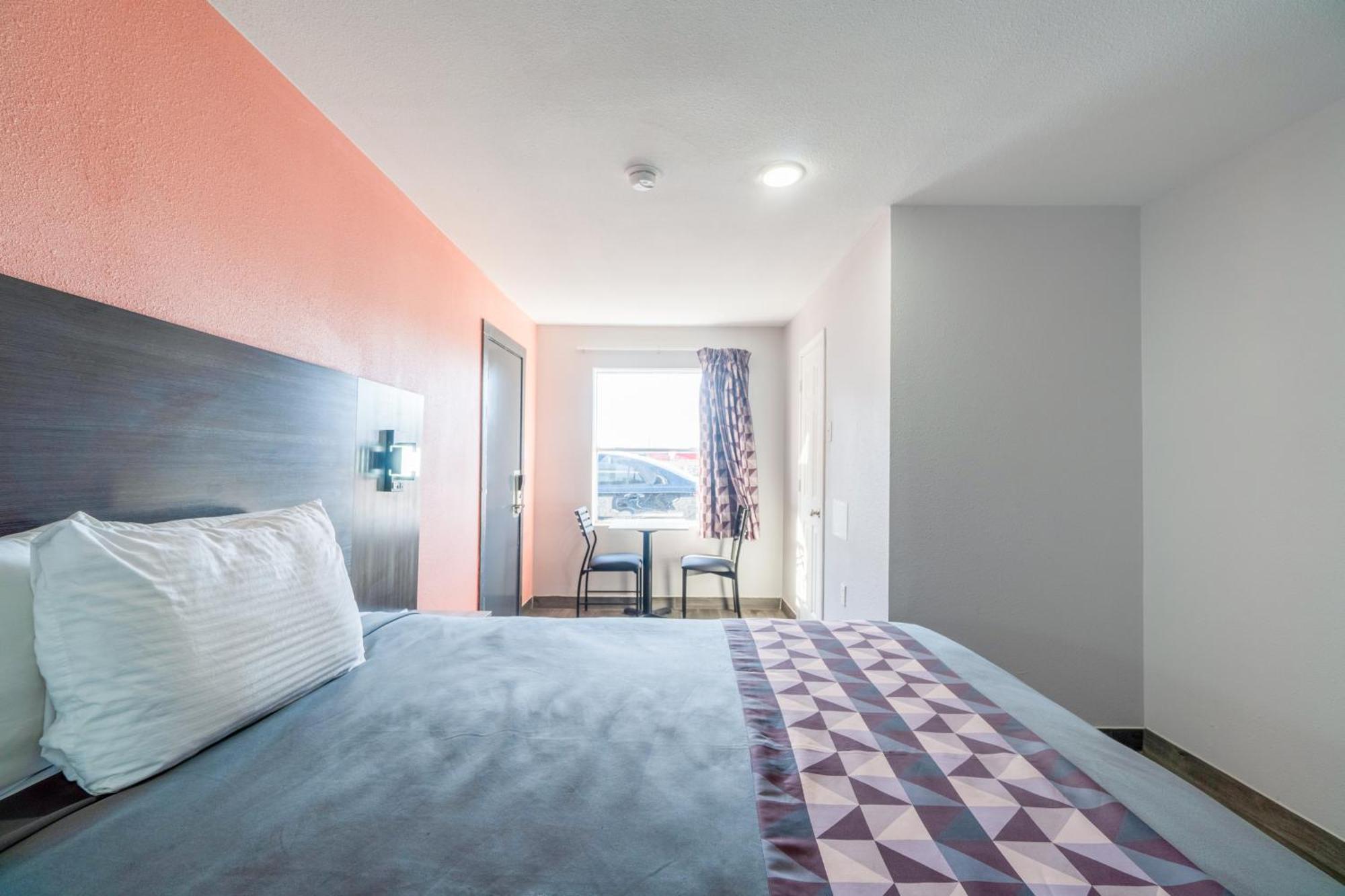 Royal Inn By Oyo Stephenville Esterno foto
