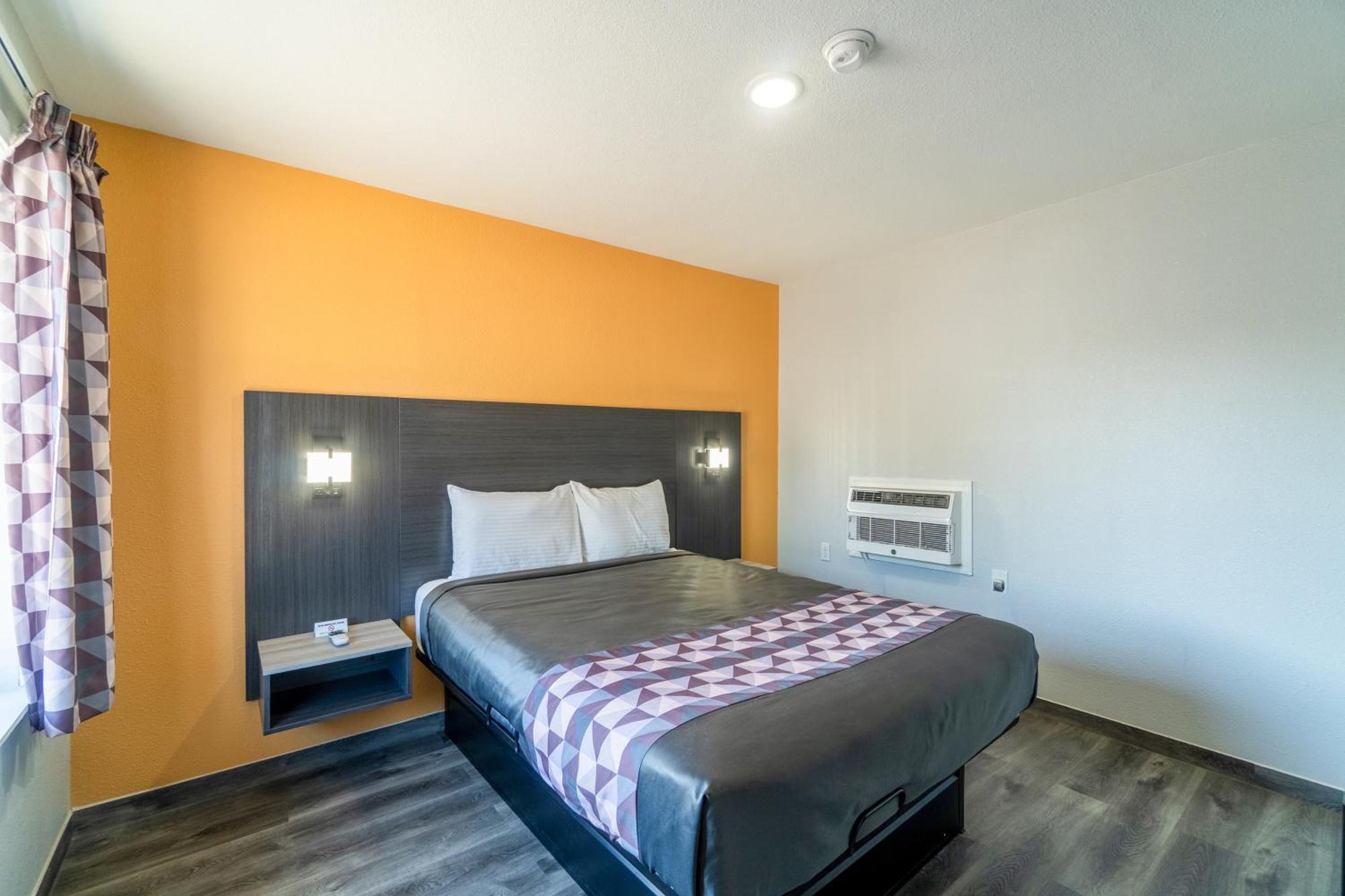 Royal Inn By Oyo Stephenville Esterno foto