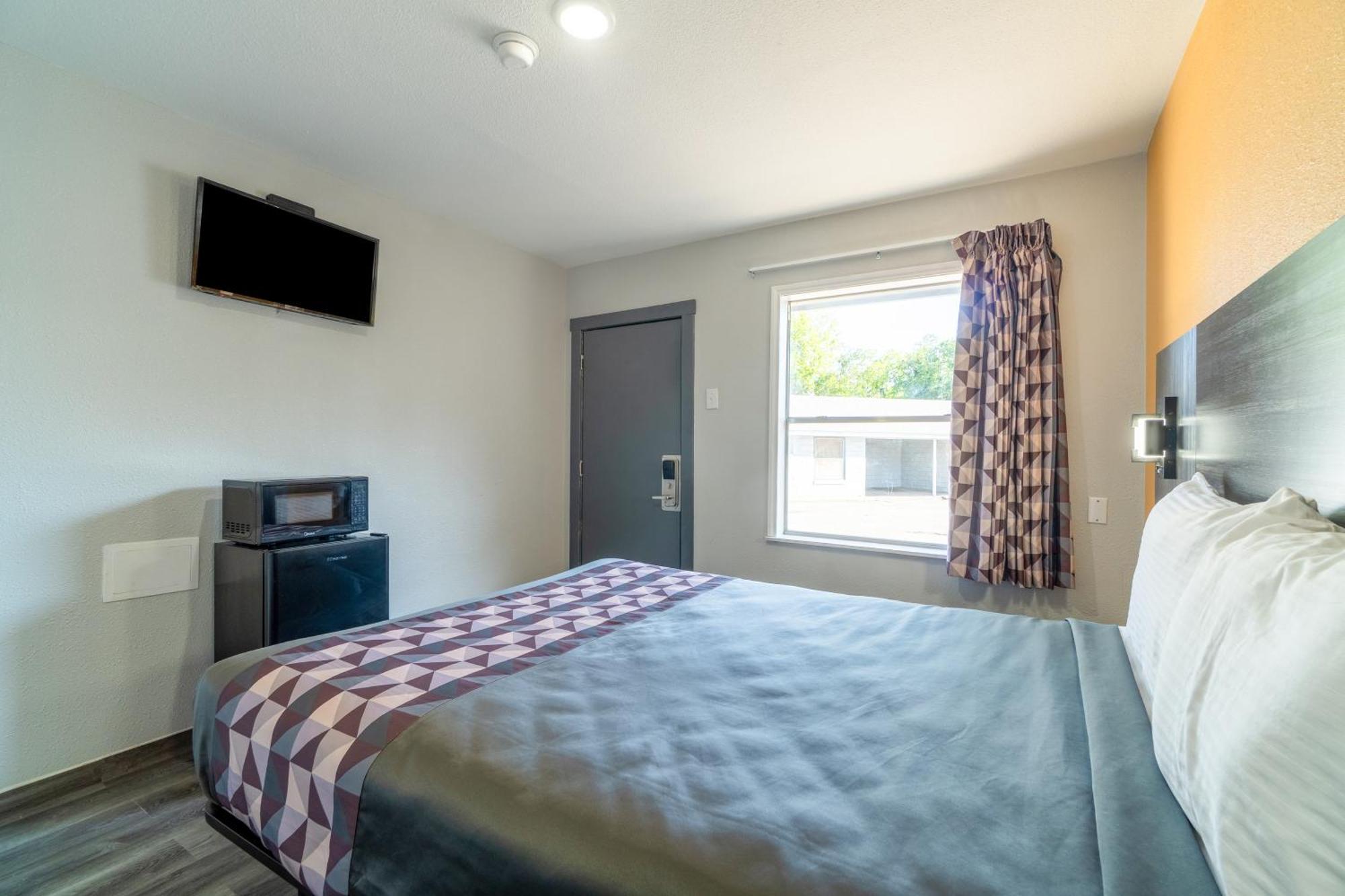 Royal Inn By Oyo Stephenville Esterno foto